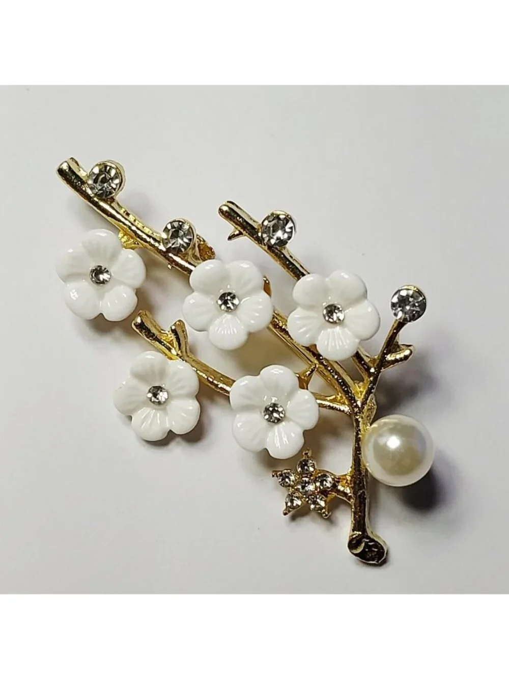 Set Of 9 Gold Tone brooches lot bundle brand new